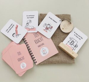 Praktijk Lief Gezin TOS taalontwikkelingsstoornis affirmatie kaarten kracht Silvia Hanegraaf Inge Hamelink-Oosdijk illustrator onderwijs zorg ouders wereld TOS dag 2025 WereldTOSdag NEI therapeut